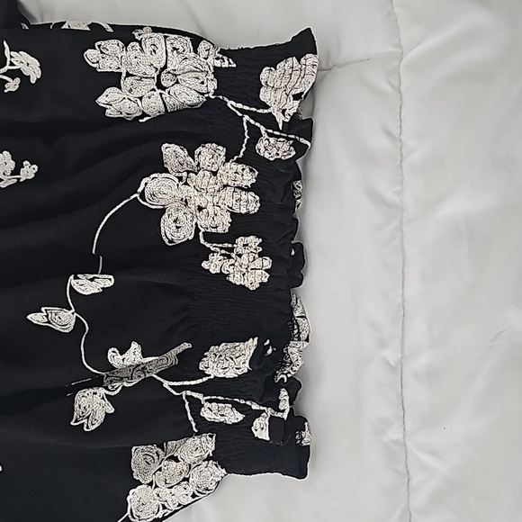 Crop Top - Picture 3 of 8